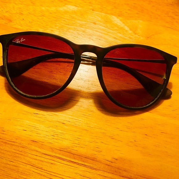 Ray Ban sunglasses, in perfect condition